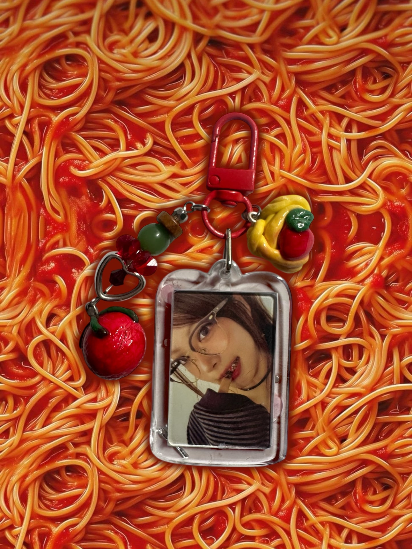 Le Sserafim Spaghetti Eunchae inspired keychain