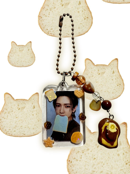 Ateez Yeosang bread inspired keychain