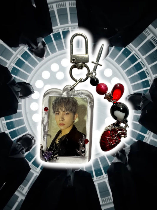 Enhypen Dark blood inspired keychain Heeseung