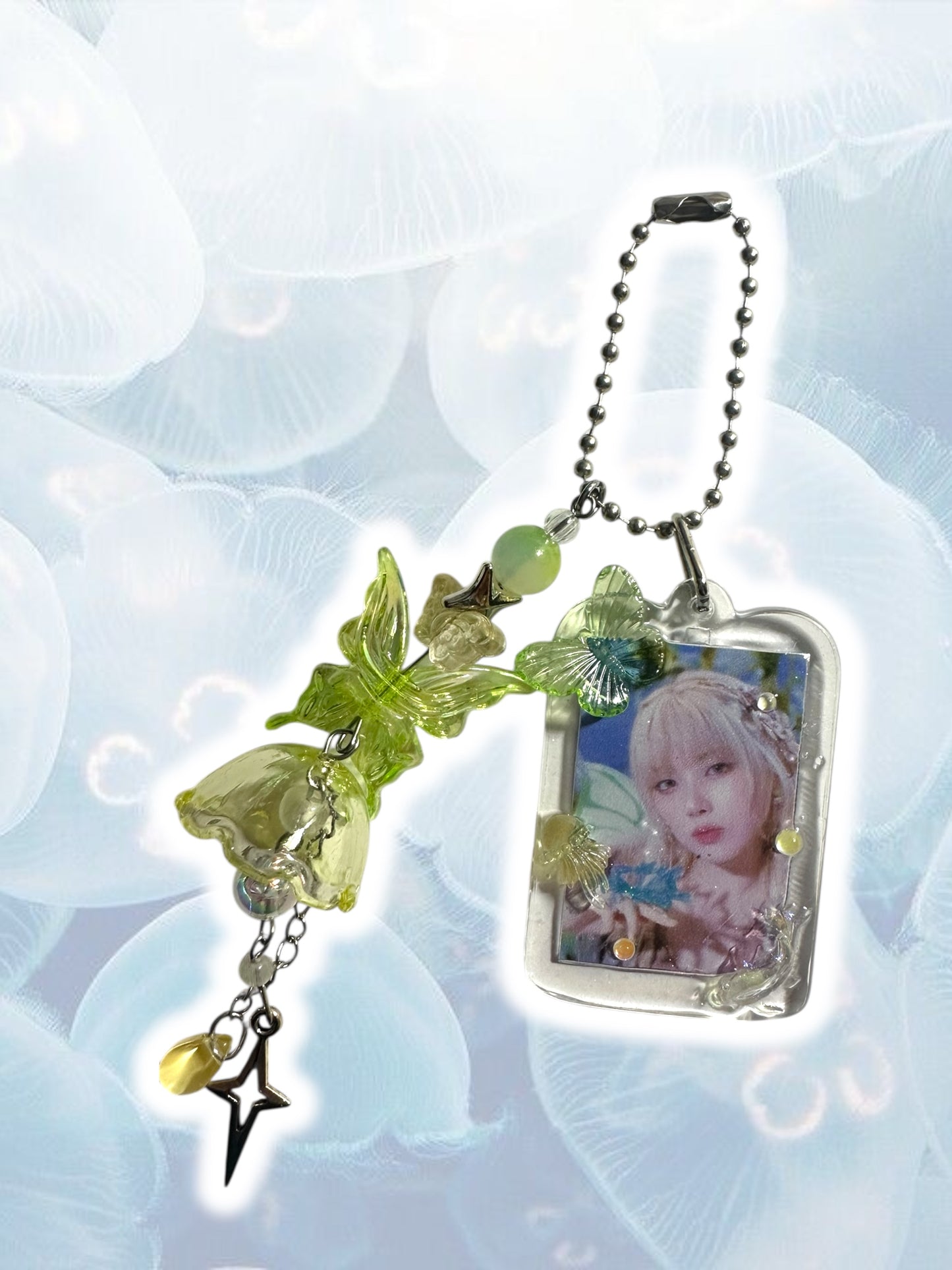 Nmixx jellyfish inspired keychains Kyujin