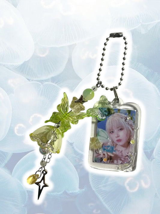 Nmixx jellyfish inspired keychains Kyujin