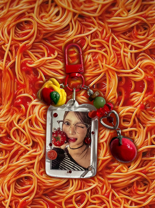 Le Sserafim Spaghetti Eunchae inspired keychain